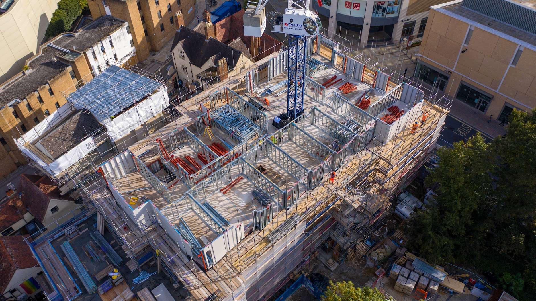 metframe image of a building